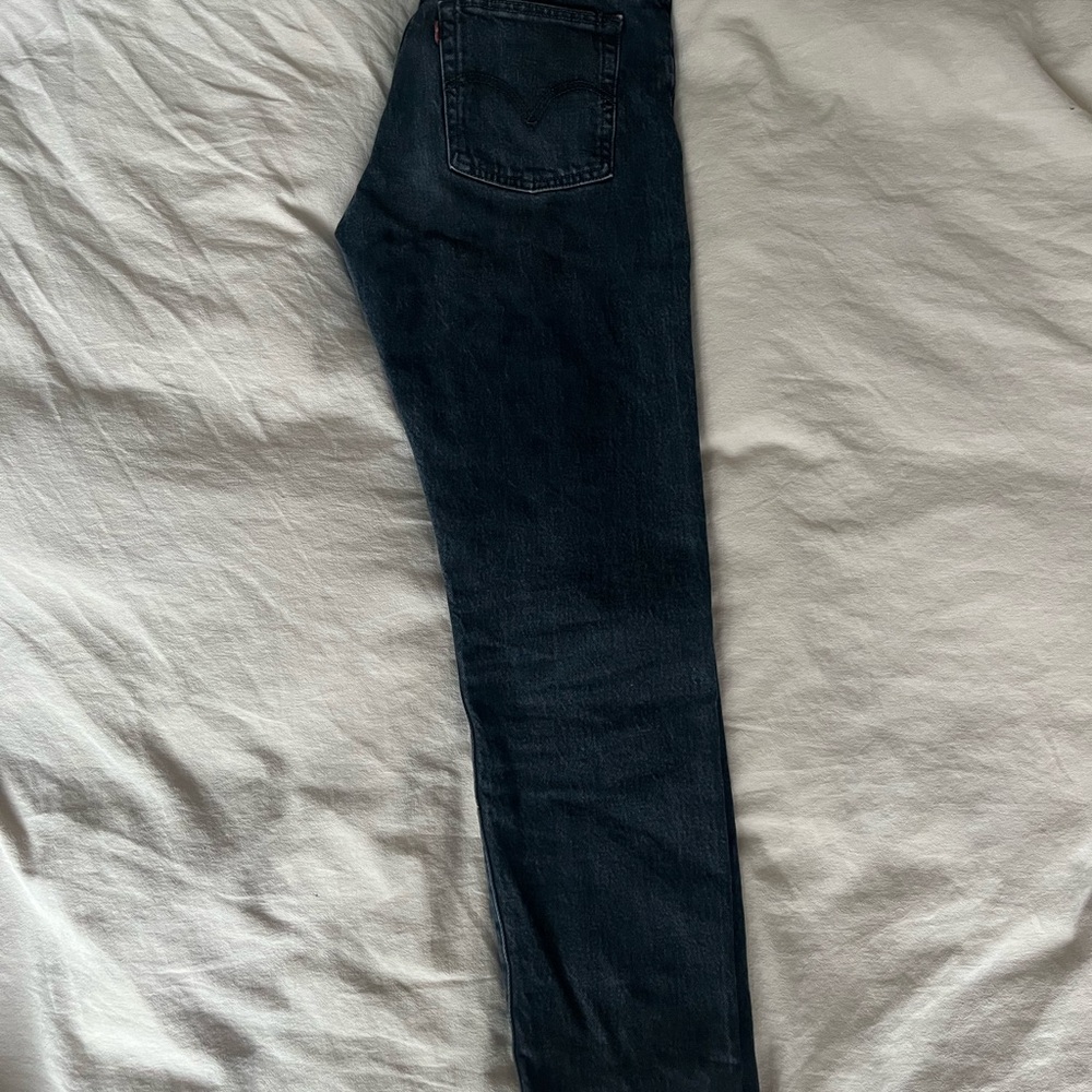 Black Levi’s wedgie W27 L28